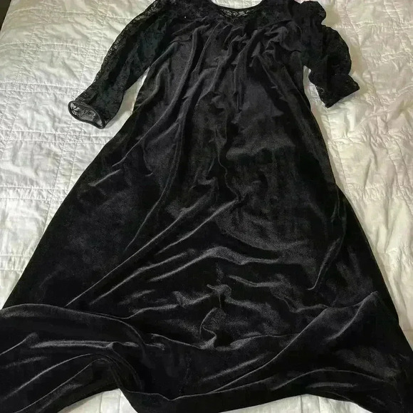Vintage 90s gothic black velour maxi dress Ronnie Nicole ll sheer sleeves witchy - Picture 3 of 4